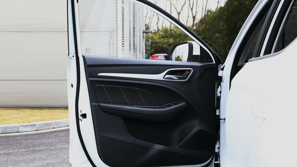 【郑州】UN1600D1两板机，生产MG名爵门板